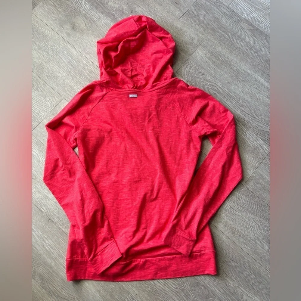 NWOT Colombia Hooded Pull Over small coral with slit cuff lightweight